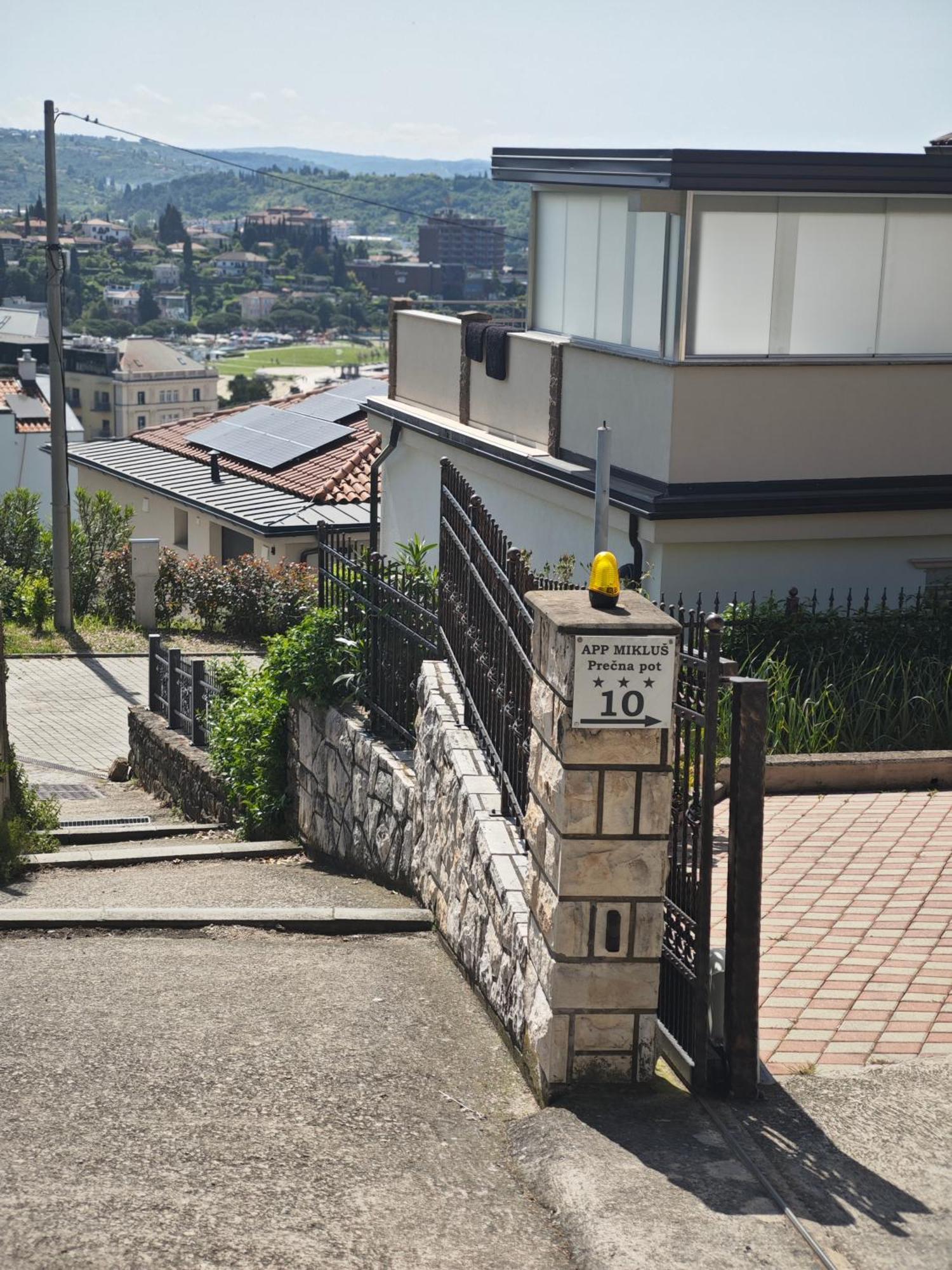 Apartments Miklus Portorož Buitenkant foto